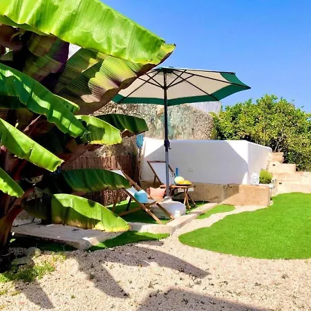 With Private Pool In Matacaes Tatil Evi